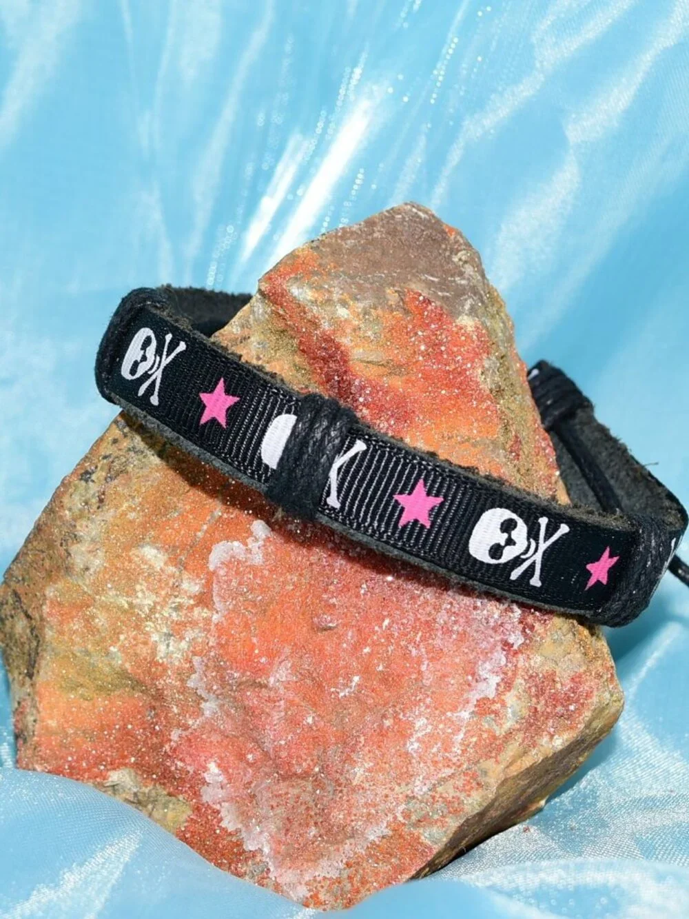 Rey Ribbon Leather Tie Bracelet Skull Crossbones Pink Star Womens Gift Packaged